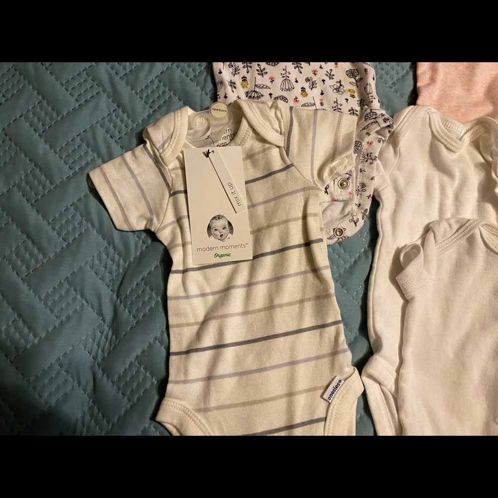 Newborn bundle - Picture 5 of 5